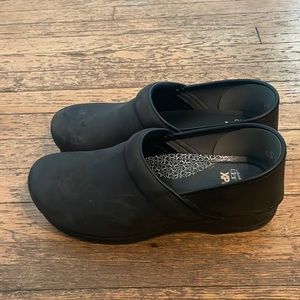 Dansko Black Leather Clog XP20 Size 43